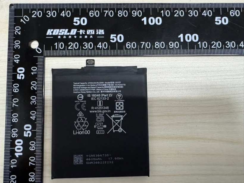 谷歌 Pixel 9 Pro Fold 折叠屏真机曝光:圆角矩形相机模组、潜望长焦镜头 谷歌 Pixel 9 Pro Fold 折叠屏真机曝光:圆角矩形相机模组、潜望长焦镜头