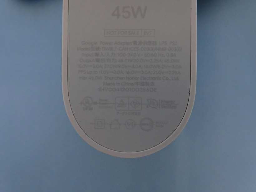 谷歌 Pixel 9 Pro Fold 折叠屏真机曝光:圆角矩形相机模组、潜望长焦镜头 谷歌 Pixel 9 Pro Fold 折叠屏真机曝光:圆角矩形相机模组、潜望长焦镜头