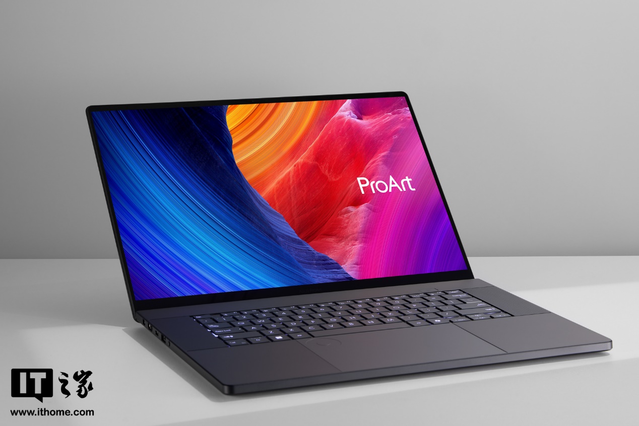 ProArt 创 16 2024 图赏：至纯至简的黑色美学