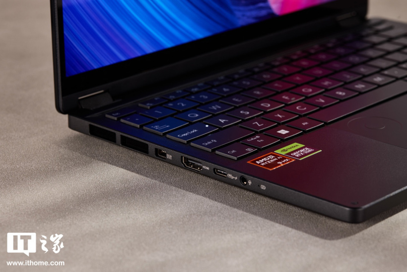 华硕 ProArt 创 13 2024 图赏：全能翻转屏，旋钮更随心