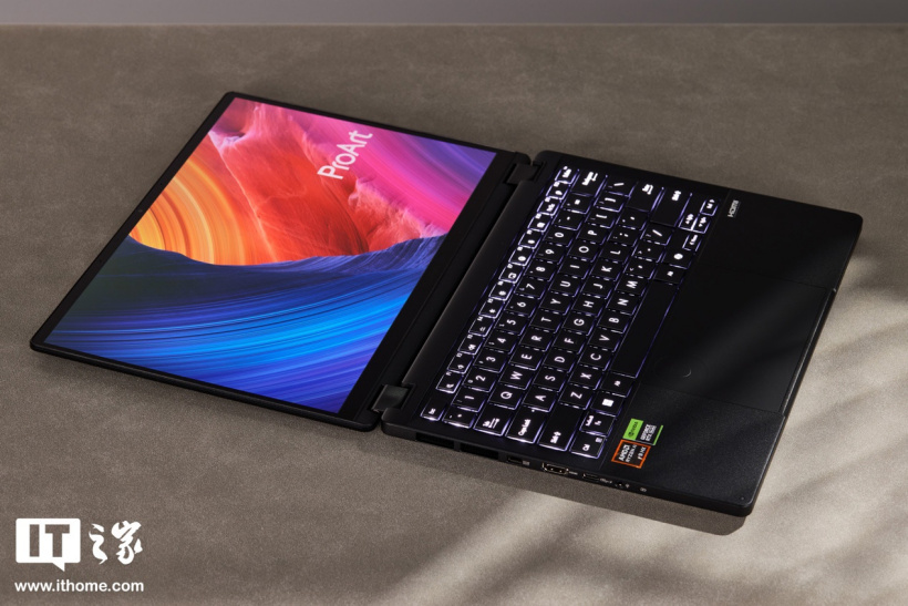 华硕 ProArt 创 13 2024 图赏：全能翻转屏，旋钮更随心