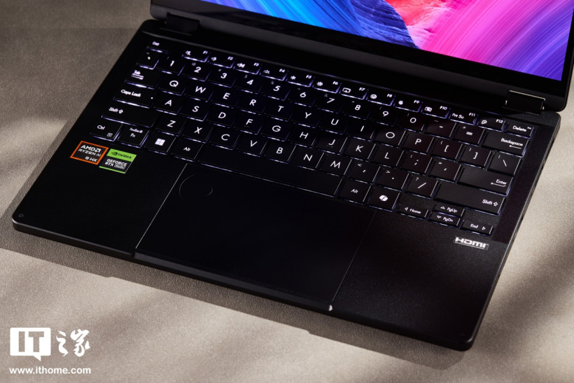 华硕 ProArt 创 13 2024 图赏：全能翻转屏，旋钮更随心